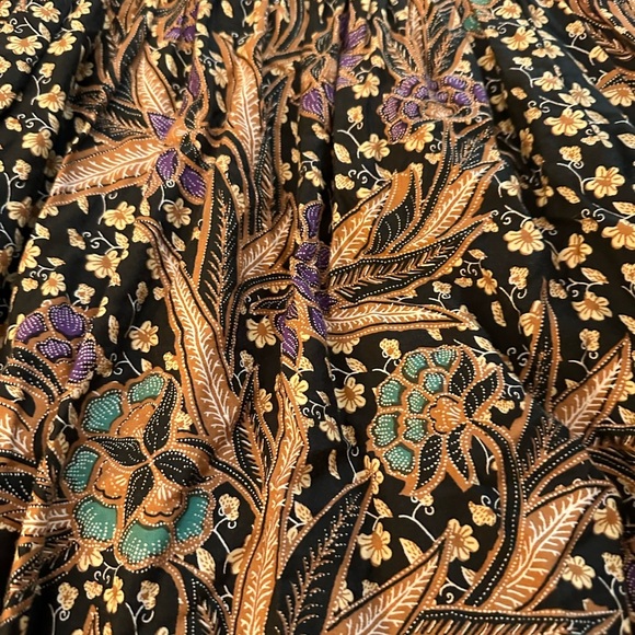 Warm Black Multi Floral Print Maxi Dress (17) - Picture 11 of 12